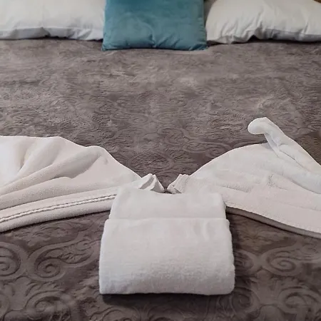 Near To Free بورغاس